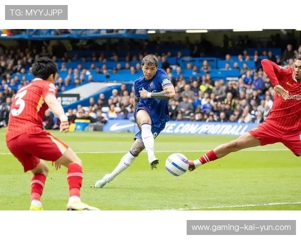 切尔西右路突破连连撬开空间